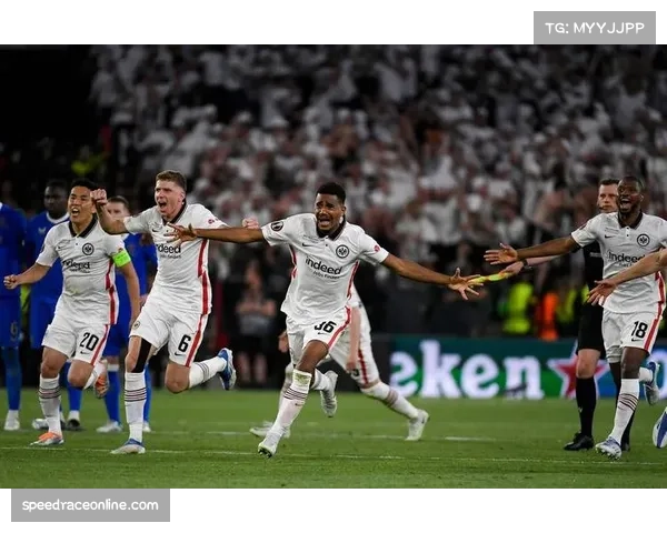 官方:曼联与18岁青训小将,欧冠新星科尔威尔续约至2030年 官方:曼联与18岁青训小将,欧冠新星科尔威尔续约至2030年